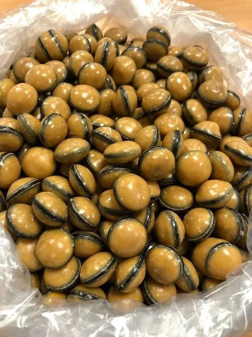 CandyOnline -  Ufo's Caramel Salmiak 200 Gram